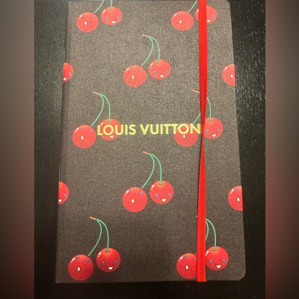 🍒New!! LV x TM Cherry Jane Notebook MM!!